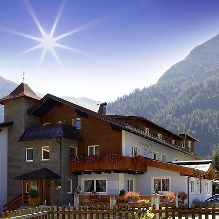 Wohlfuehlhotel Berg Heil Holzgau Exteriér fotografie